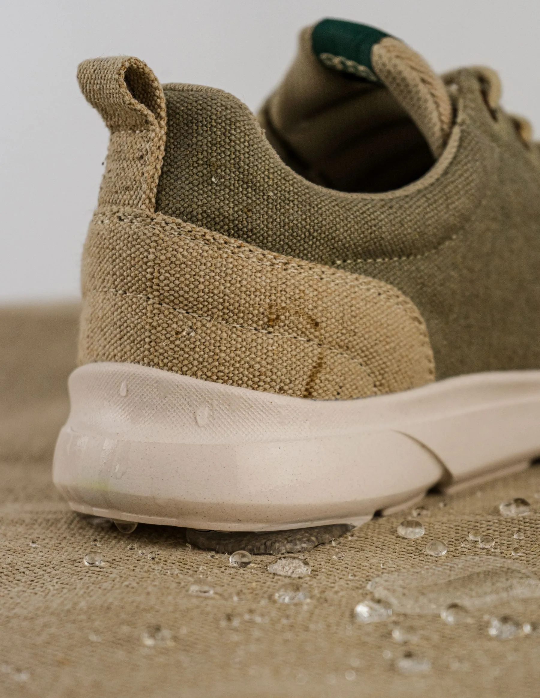 8000 KICKS | Explorer V2 Sneakers in Beige/Green