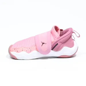 Air Jordan 23/7 Sport Shoes Fabric Pink Color For Kids
