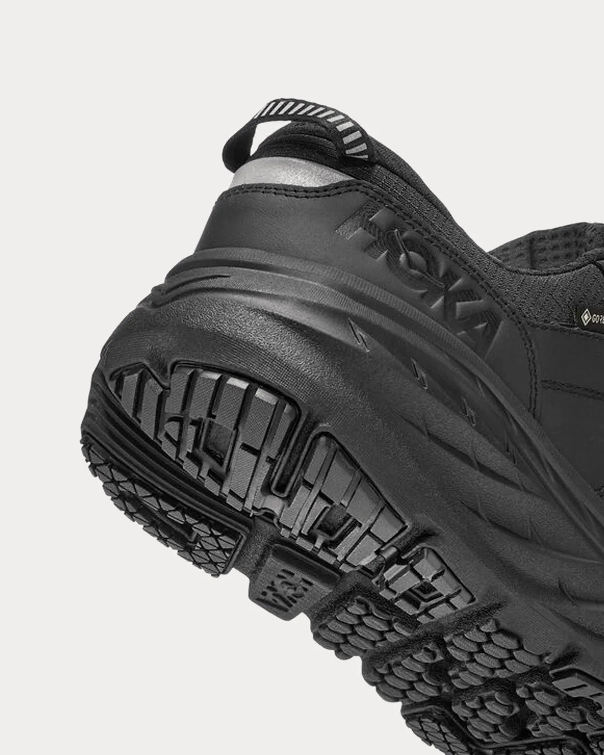 Bondi L GORE-TEX Black / Black Running Shoes