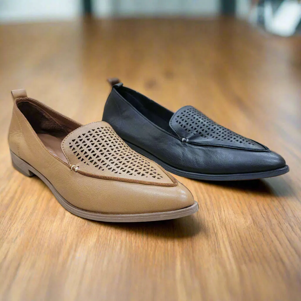 BUENO - BLAZEY - Black & Walnut