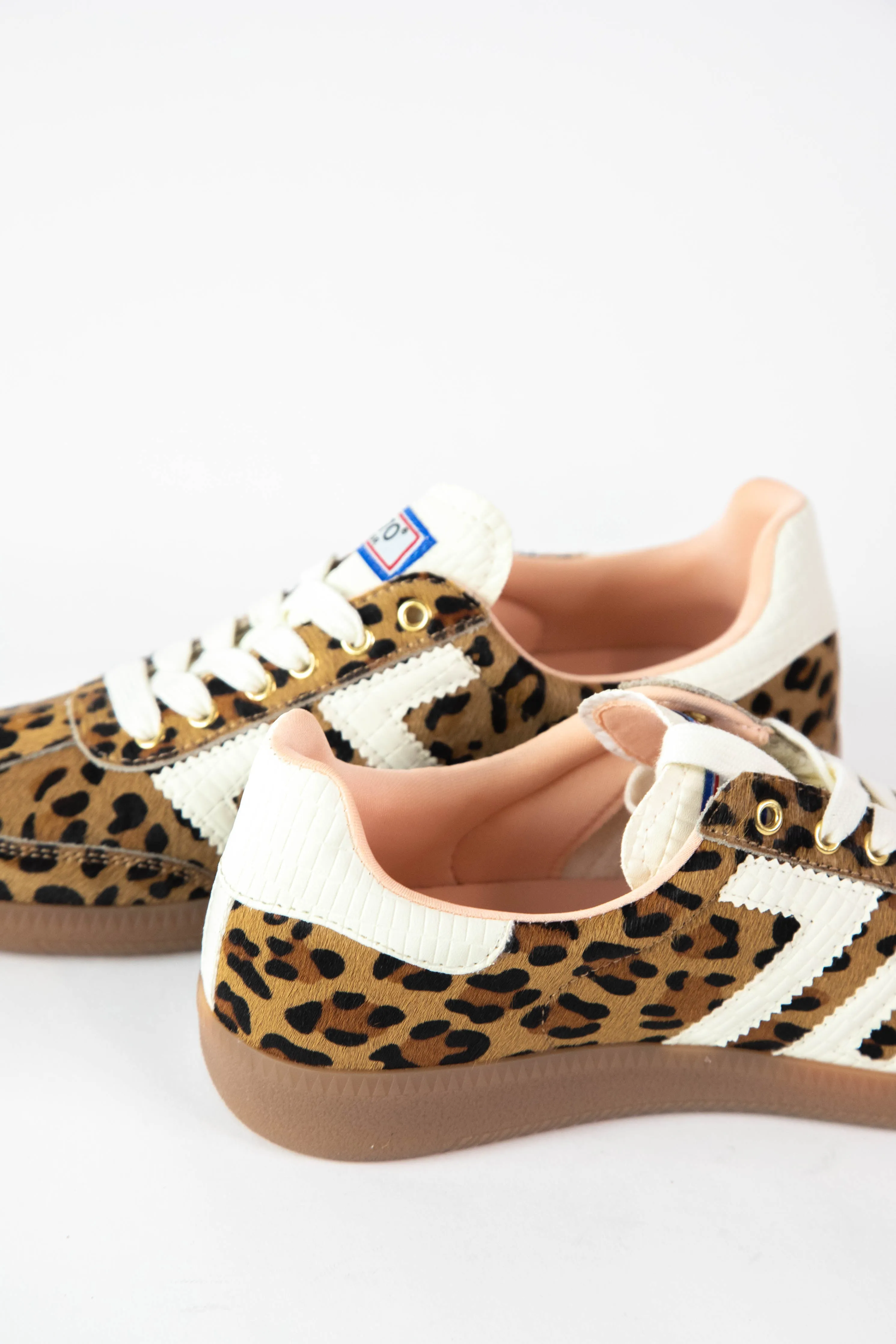 Cloud Vintage Style Sneaker, Leopard Camel White | Back 70