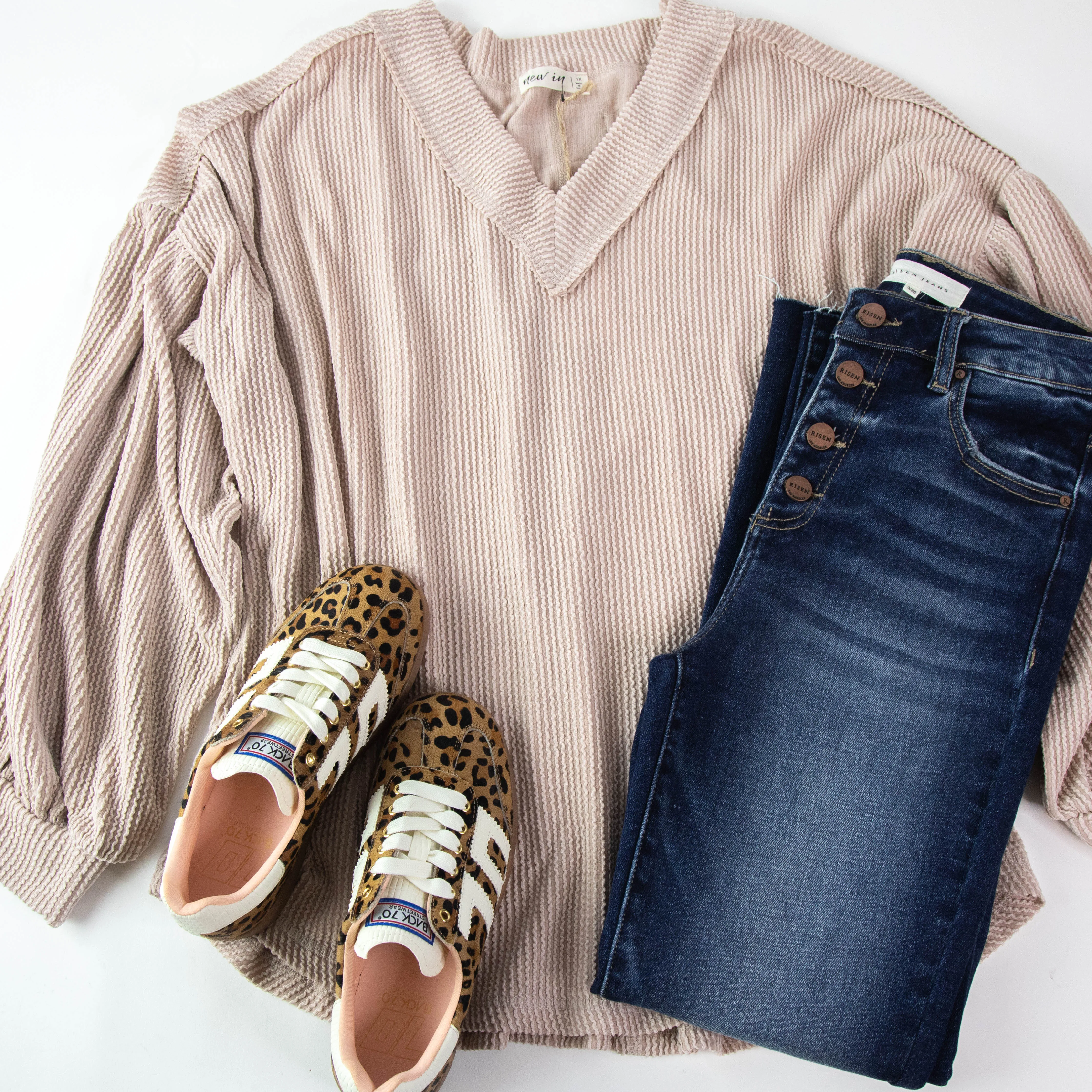 Cloud Vintage Style Sneaker, Leopard Camel White | Back 70