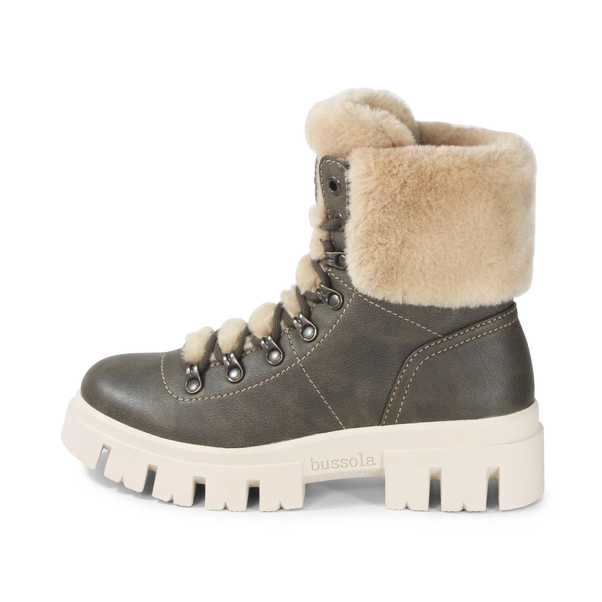 Corvara Furry Chunky Boots (Olive)