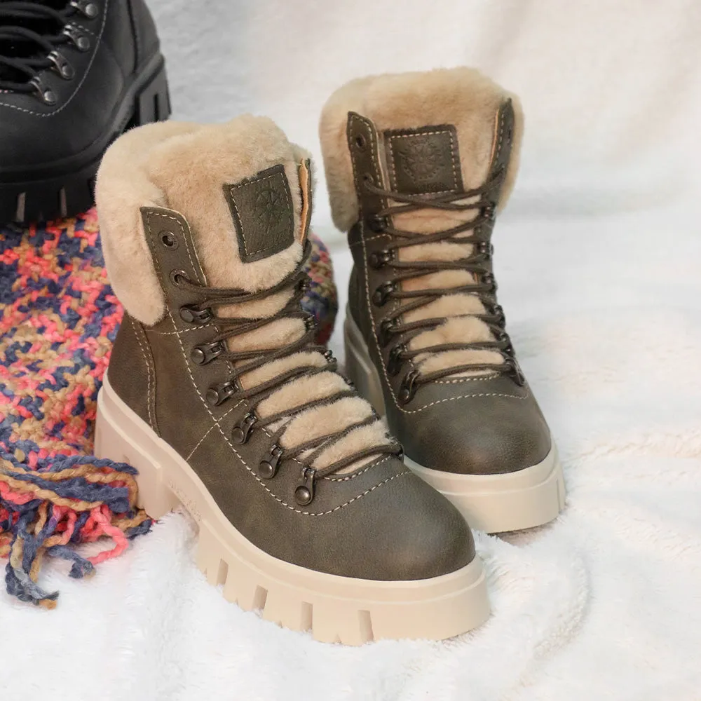 Corvara Furry Chunky Boots (Olive)