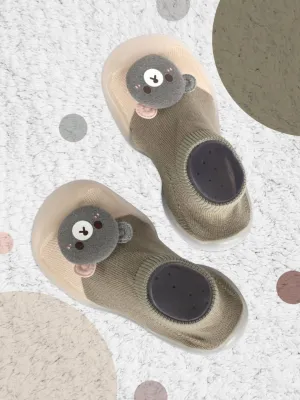 Cuddle Paws: Teddy Applique Shoe Socks in Beige