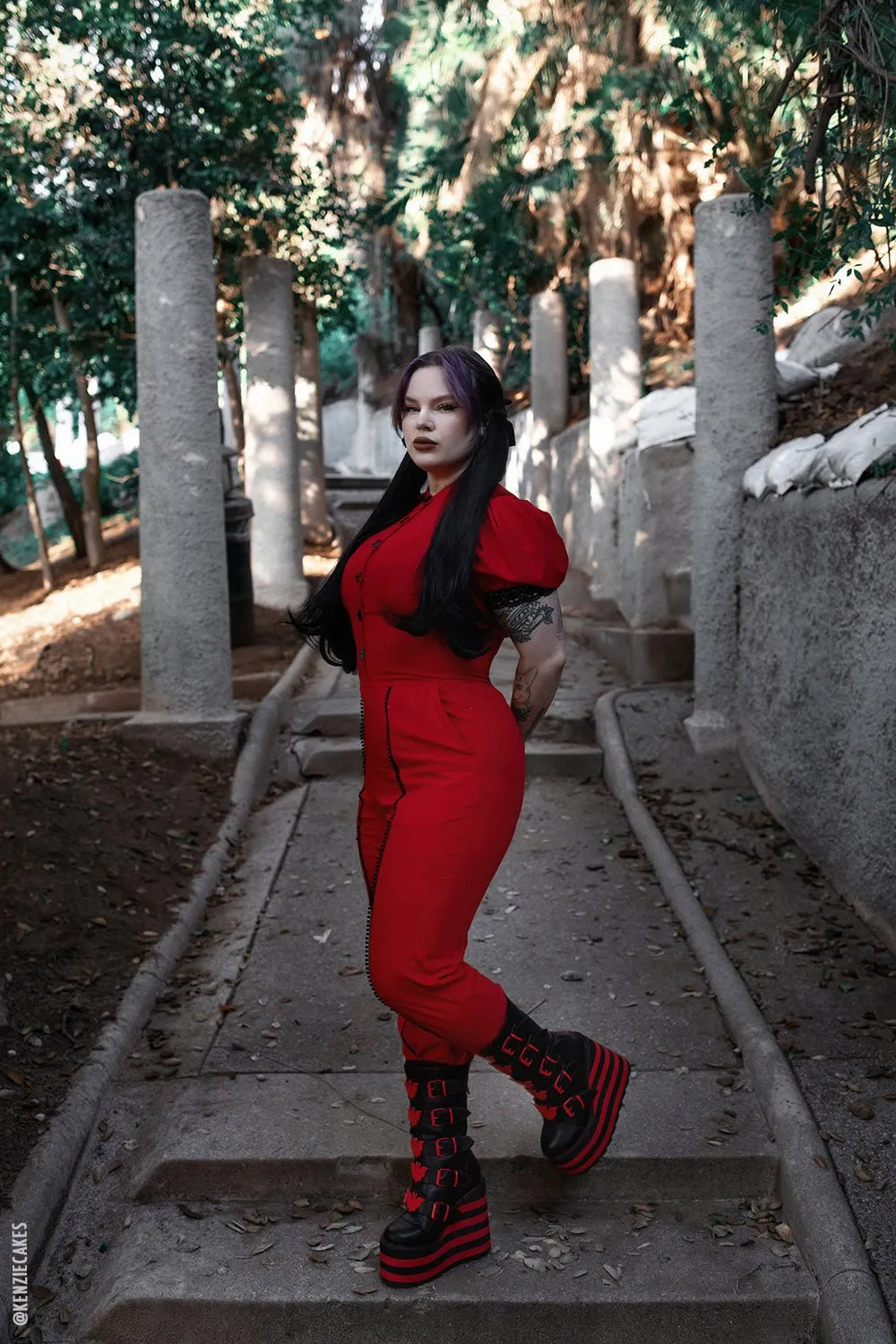 Dune Bat Platform Boots [BLACK/RED]
