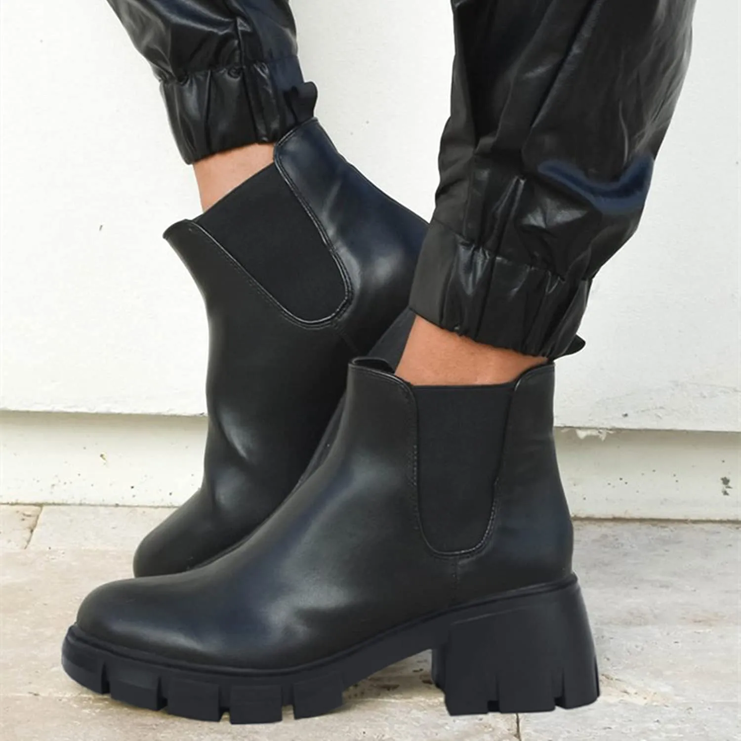 Juliet Holy Womens Lug Sole Platform Ankle Booties Chelsea Slip on Chunky Block Heel Leather Combat Boots 7.5