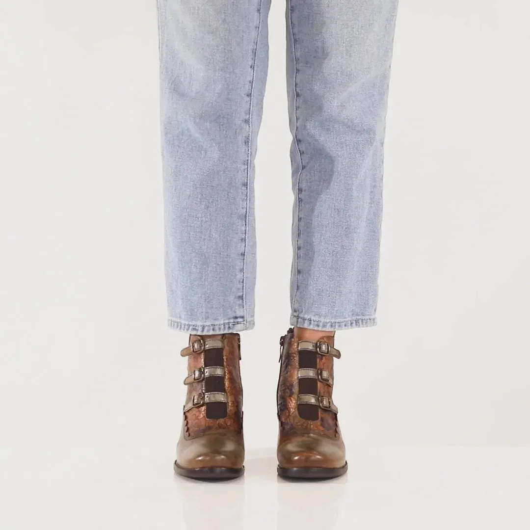 L'ARTISTE IWANTIT BOOTIES