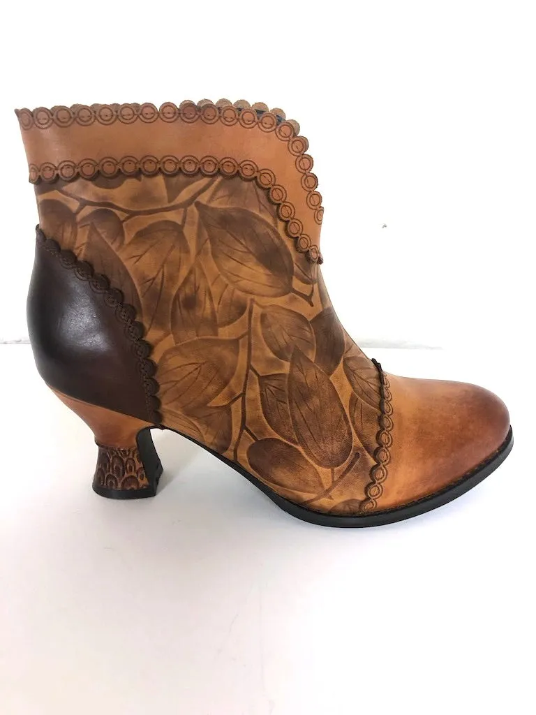 Leafeel Carmel Booties