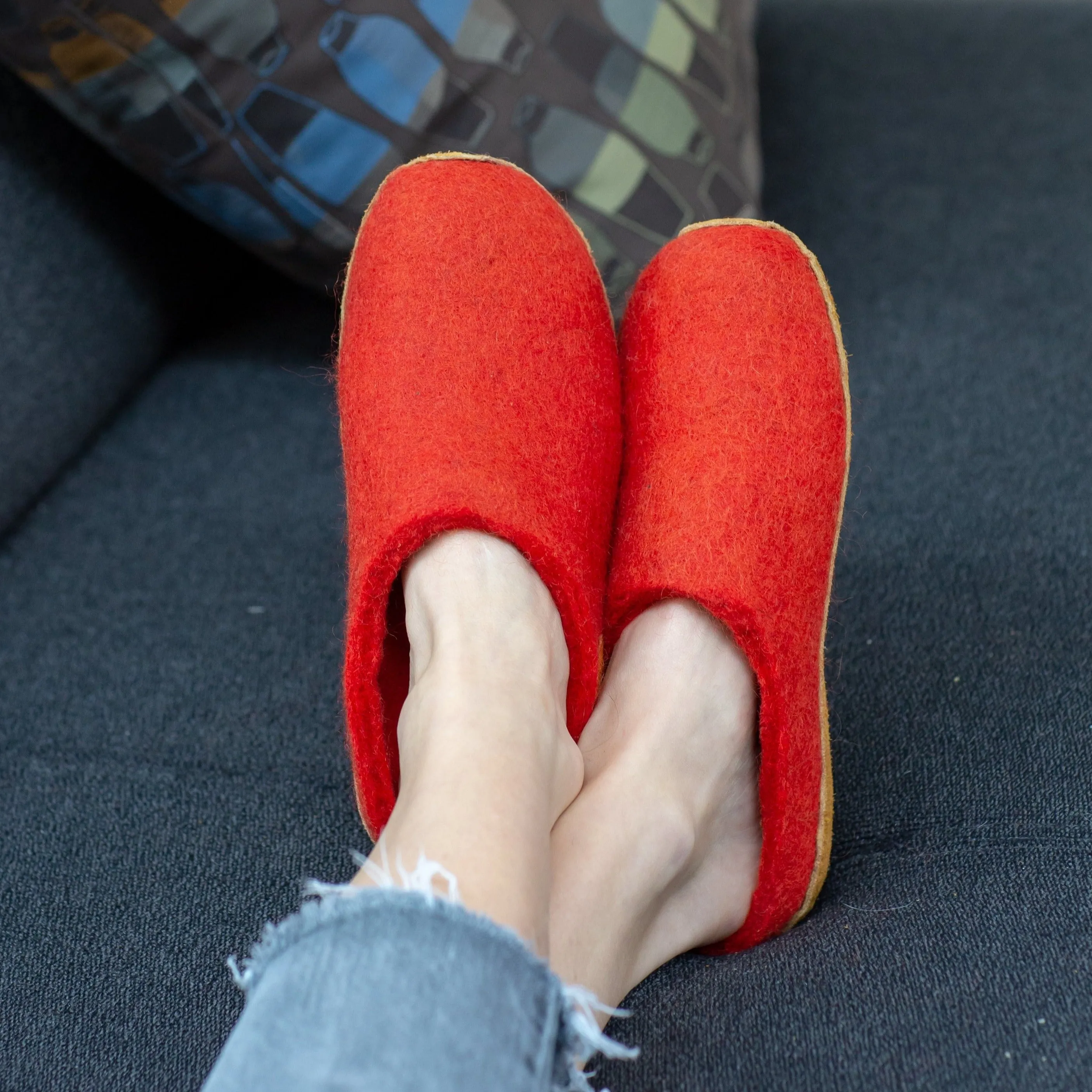 Nauseni Handmade Wool Felt Slippers Midnight Sky