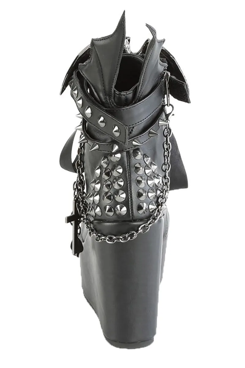 No Bat Days Wedge Boots [POISON-107]