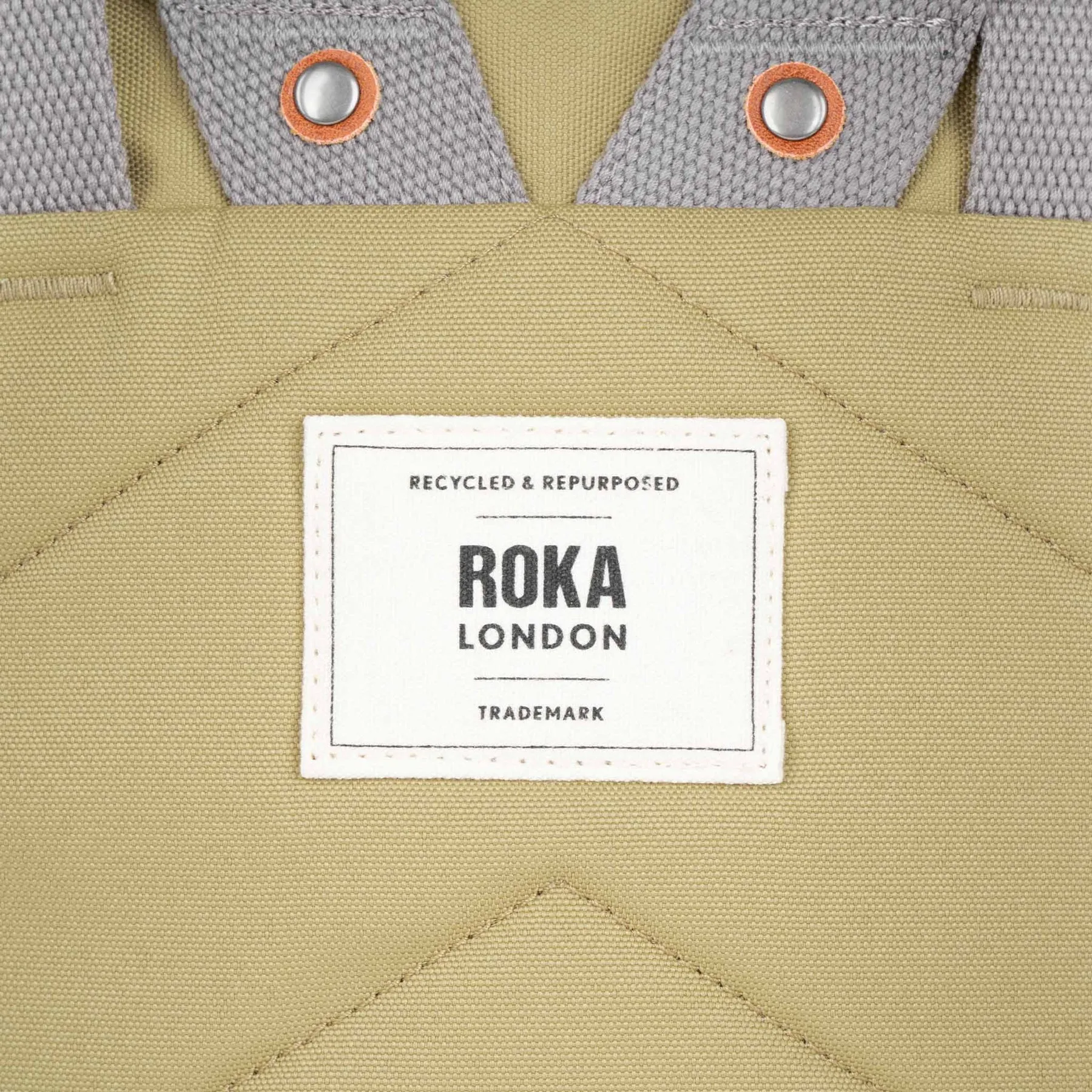 ROKA Finchley A Khaki Large Recycled Canvas Bag