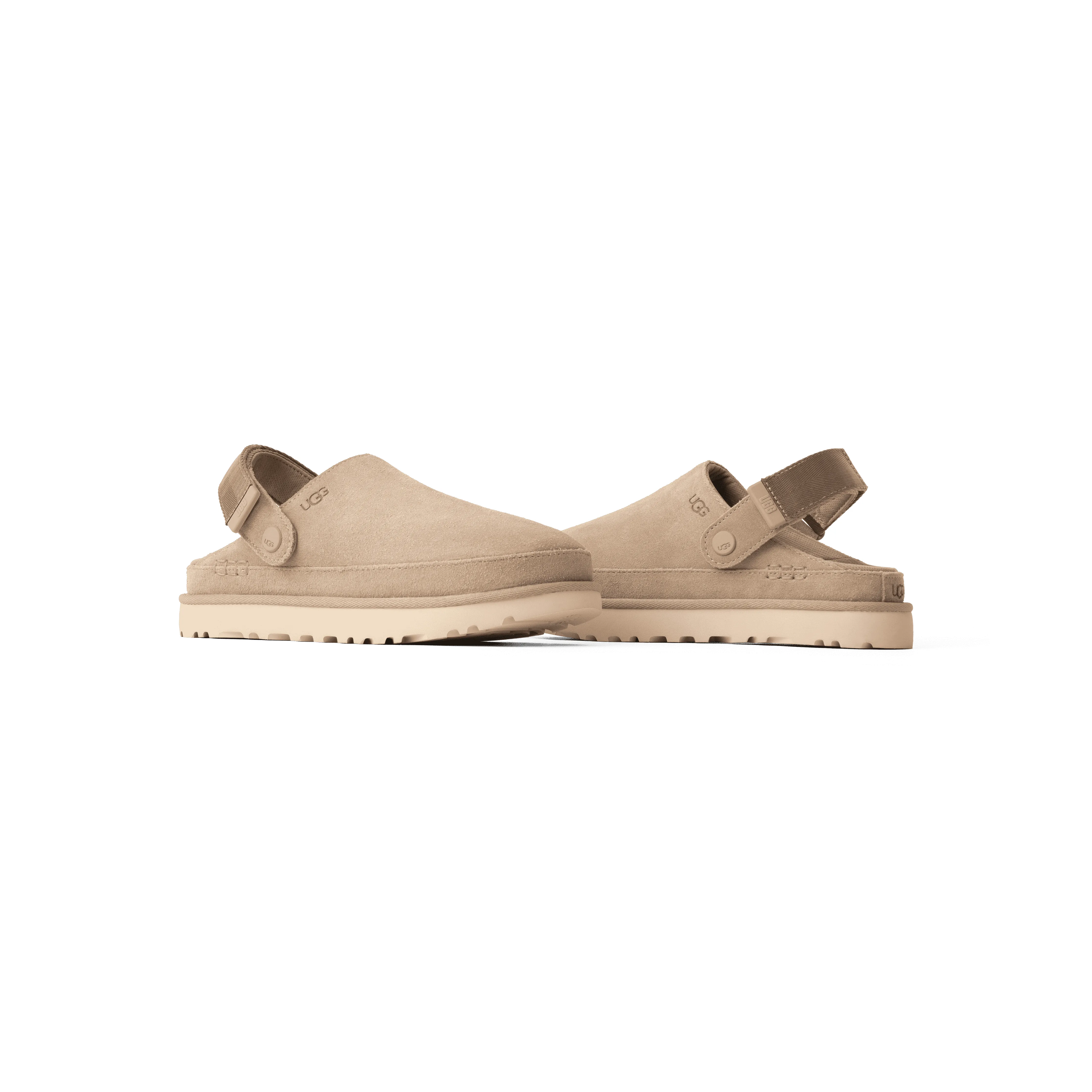 UGG Women Goldenstar Clog Sand   UGG Care Kit Bundle