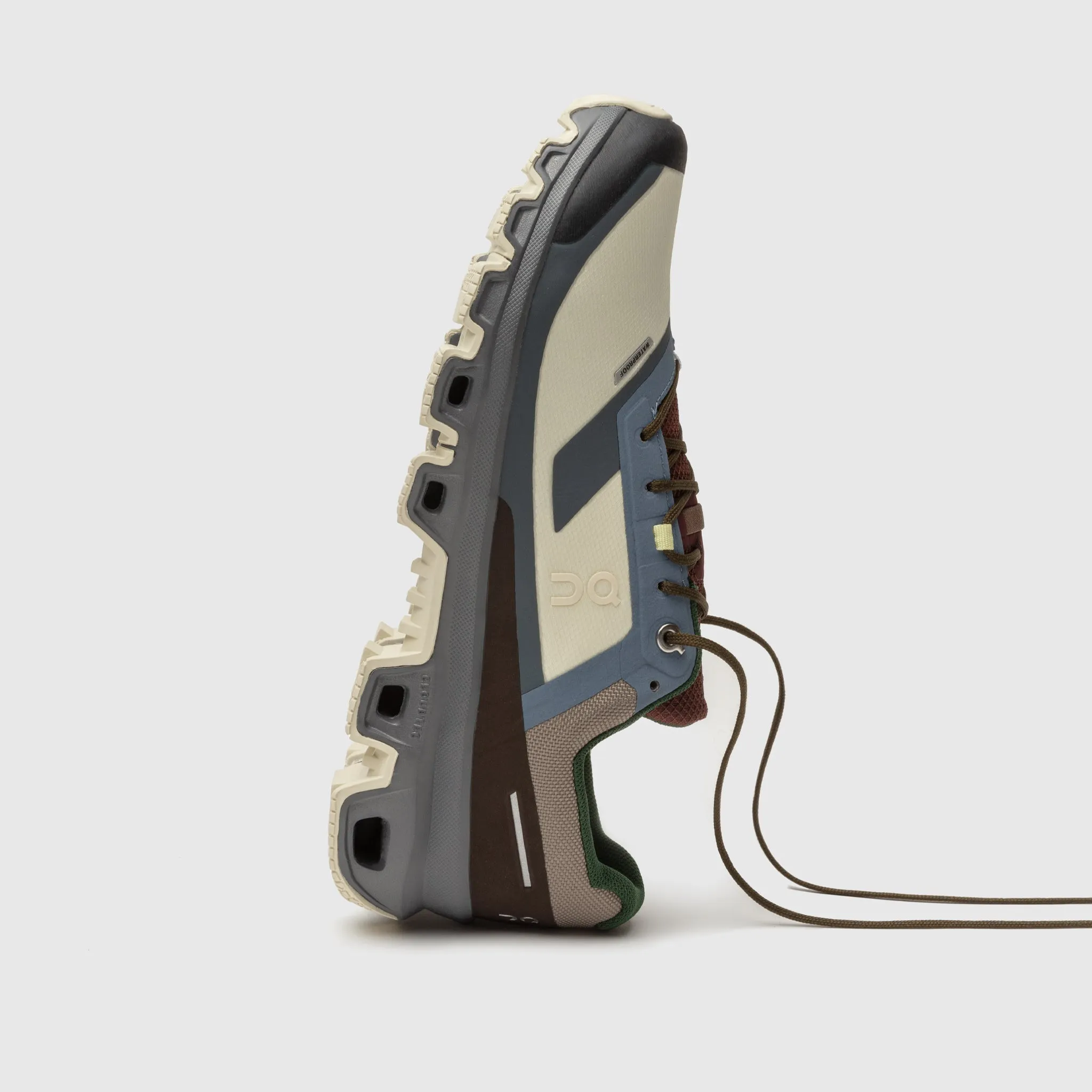 WMNS PACKER X ON CLOUDVENTURE WATERPROOF